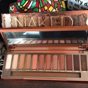 Urban Decay NAKED HEAT- eyeshadow palette